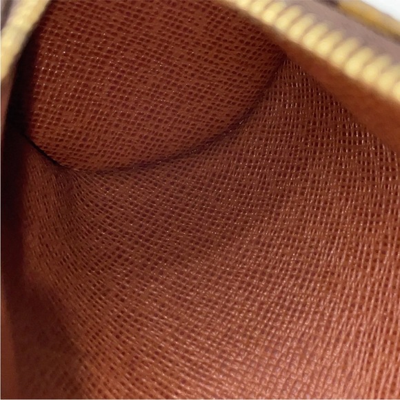 Authentic  Louis Vuitton Monogram Papillon Pouch  SK6566 - Picture 8 of 13